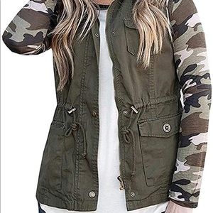 Womens Army Green Vest Size Small